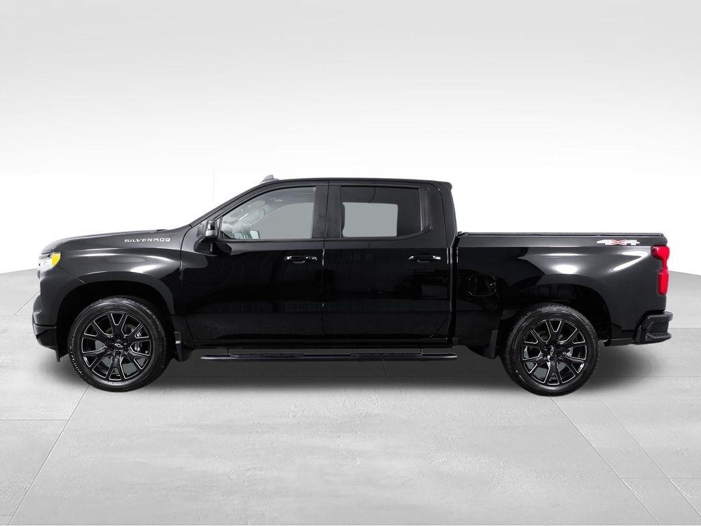 Chevrolet Silverado 1500 4WD Crew Cab 147" RST 2022