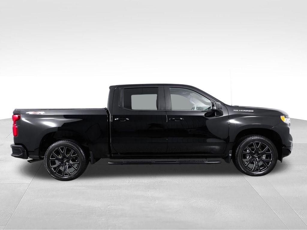 Chevrolet Silverado 1500 4WD Crew Cab 147" RST 2022