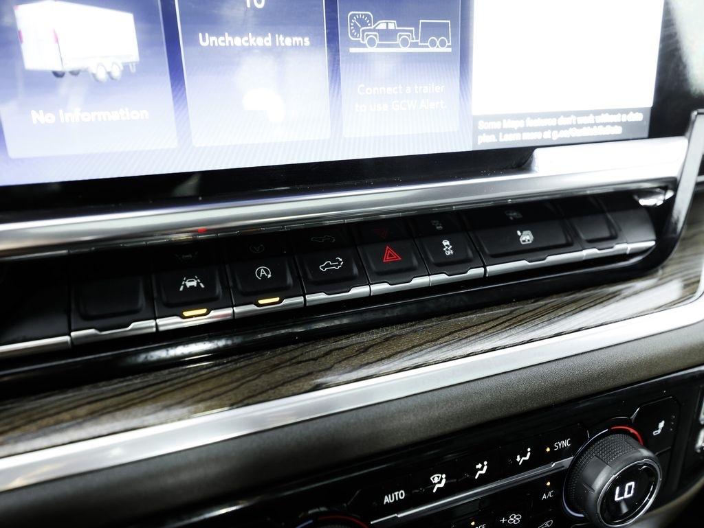 Chevrolet Silverado 1500 4WD Crew Cab 147" RST 2022