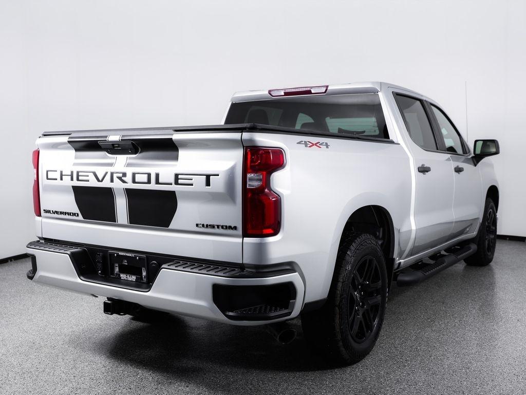 Chevrolet Silverado 1500 LTD 4WD Crew Cab 147" Custom 2022
