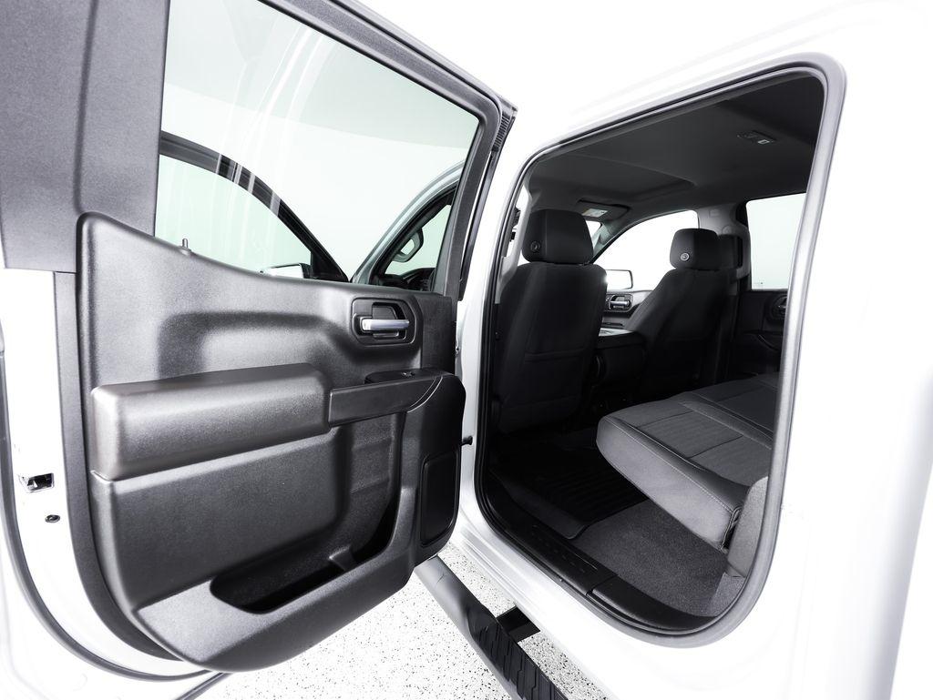Chevrolet Silverado 1500 LTD 4WD Crew Cab 147" Custom 2022