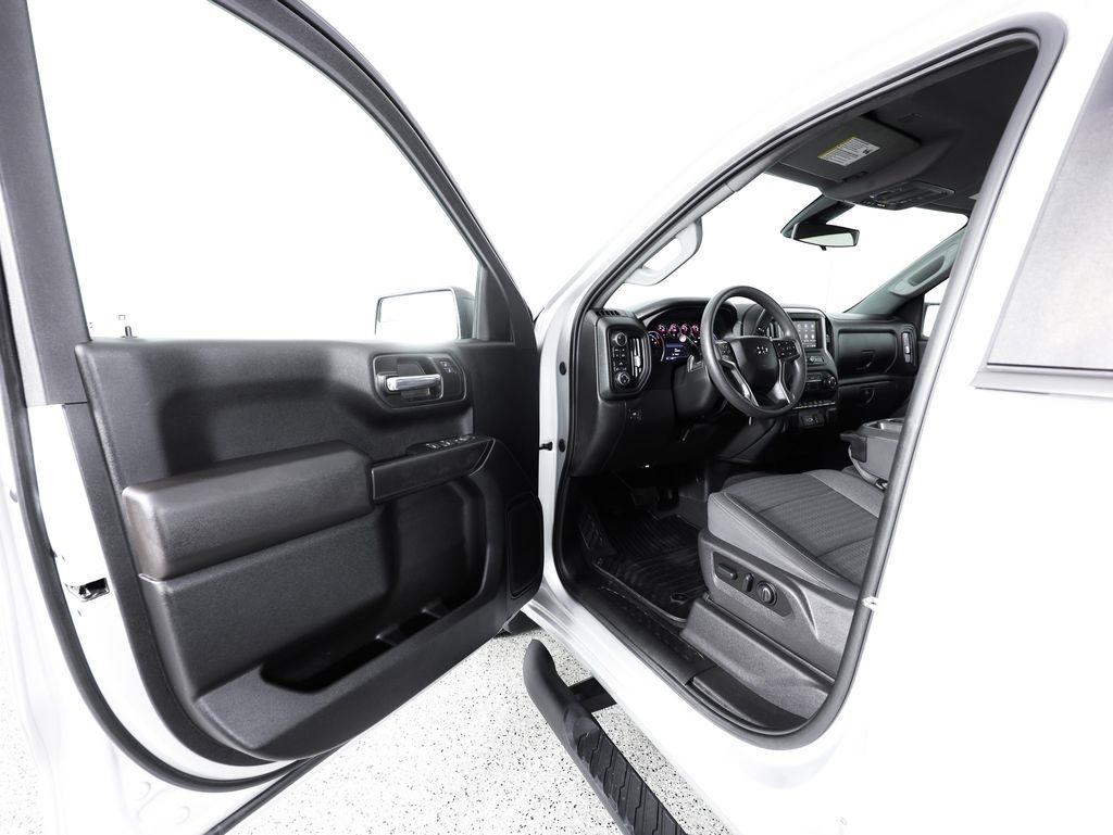 Chevrolet Silverado 1500 LTD 4WD Crew Cab 147" Custom 2022