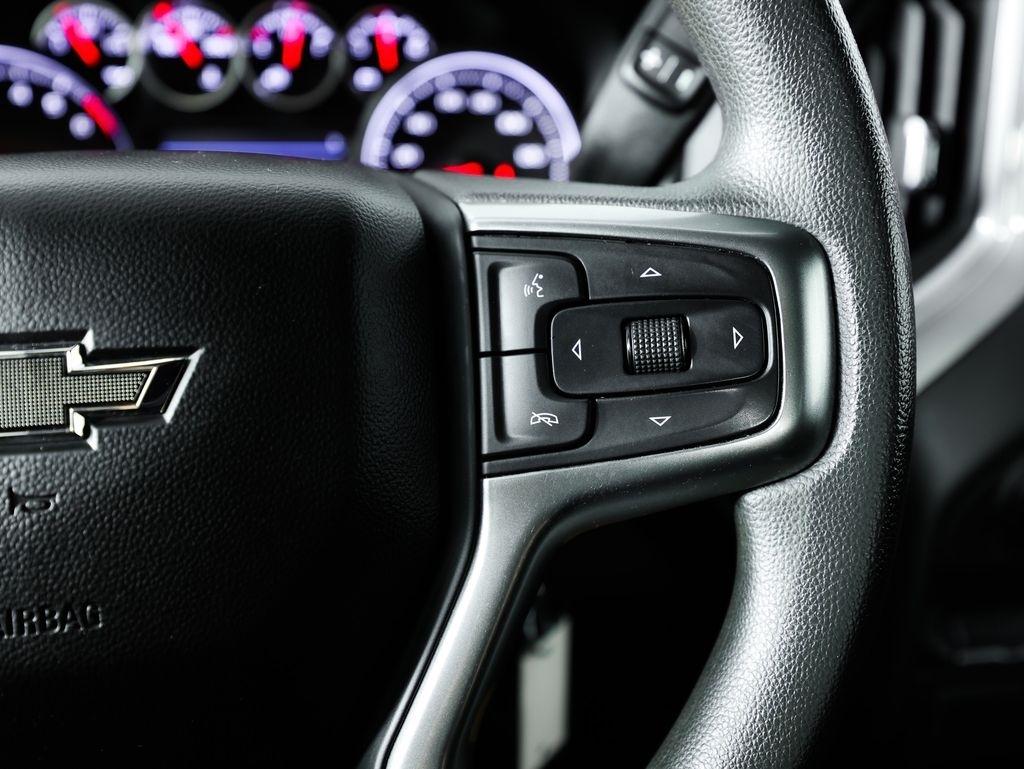 Chevrolet Silverado 1500 LTD 4WD Crew Cab 147" Custom 2022
