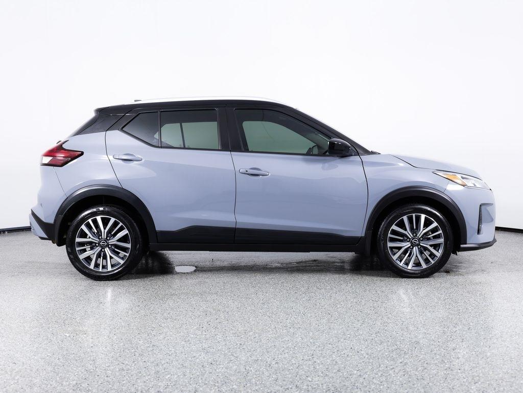 Nissan Kicks SV FWD 2024
