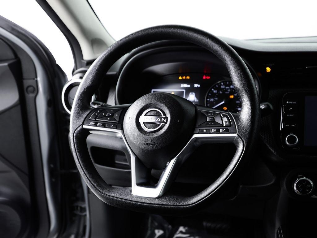 Nissan Kicks SV FWD 2024
