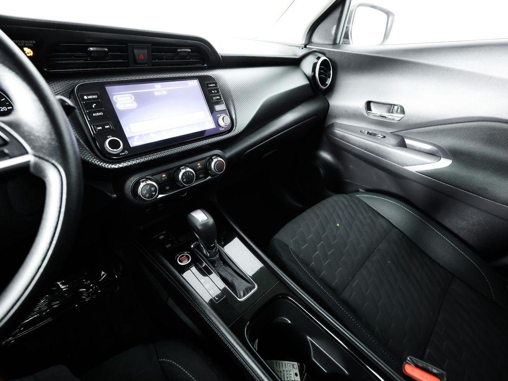 Nissan Kicks SV FWD 2024