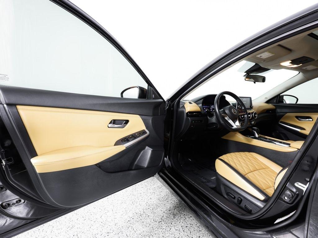 Nissan Sentra SV CVT 2020