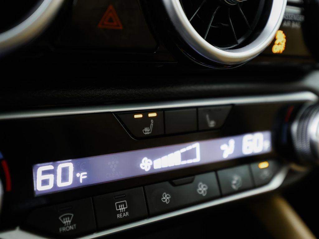 Nissan Sentra SV CVT 2020