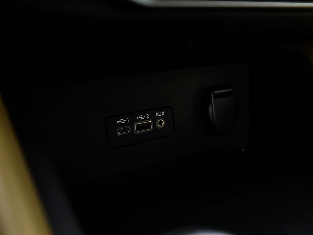 Nissan Sentra SV CVT 2020
