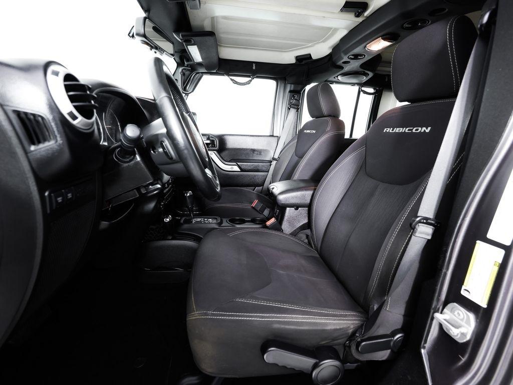 Jeep Wrangler Unlimited 4WD 4dr Rubicon 2014