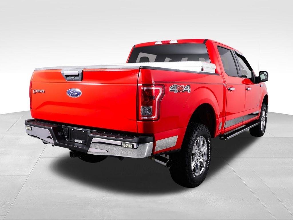 Ford F-150 4WD SuperCrew 145" Lariat 2016