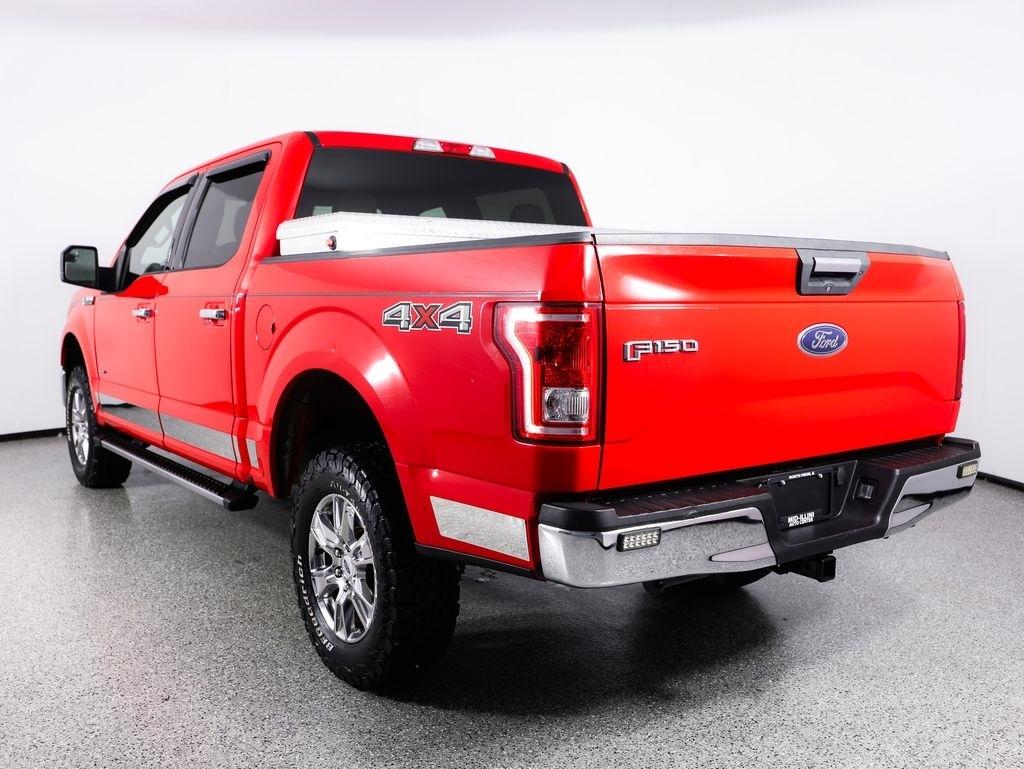 Ford F-150 4WD SuperCrew 145" Lariat 2016