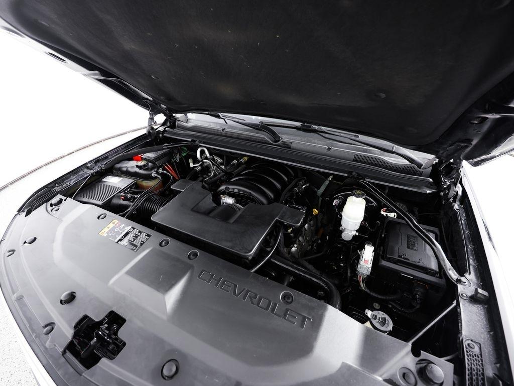 Chevrolet Suburban 4WD 4dr 1500 LT 2019