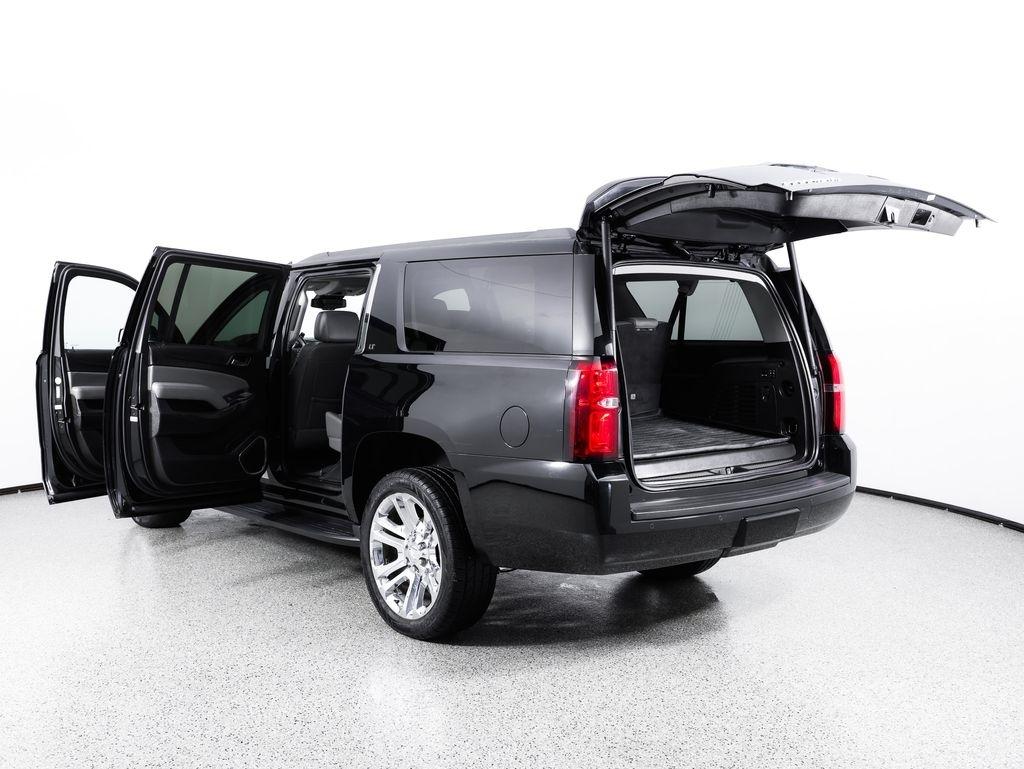 Chevrolet Suburban 4WD 4dr 1500 LT 2019