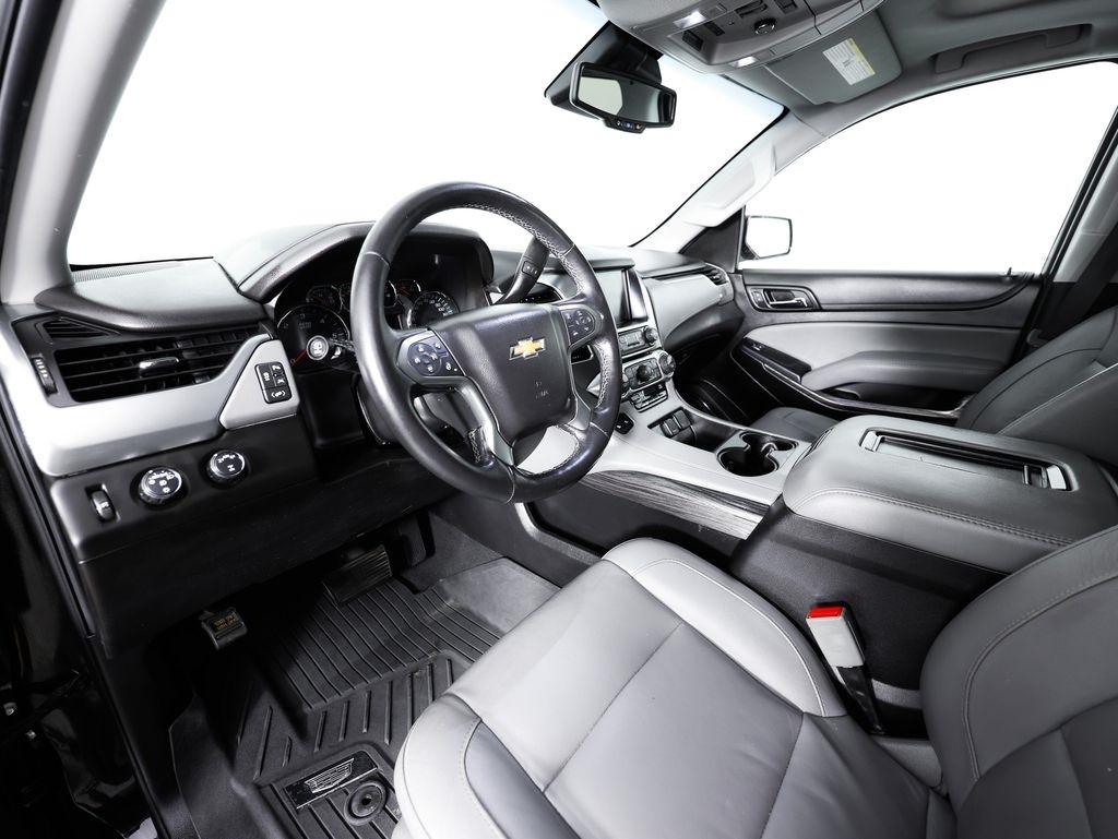 Chevrolet Suburban 4WD 4dr 1500 LT 2019