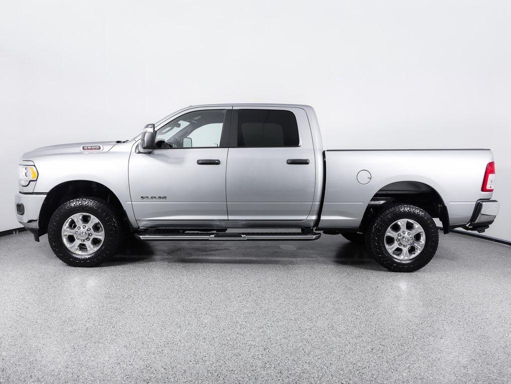 RAM 2500 Big Horn 4x4 Crew Cab 6'4" Box 2024