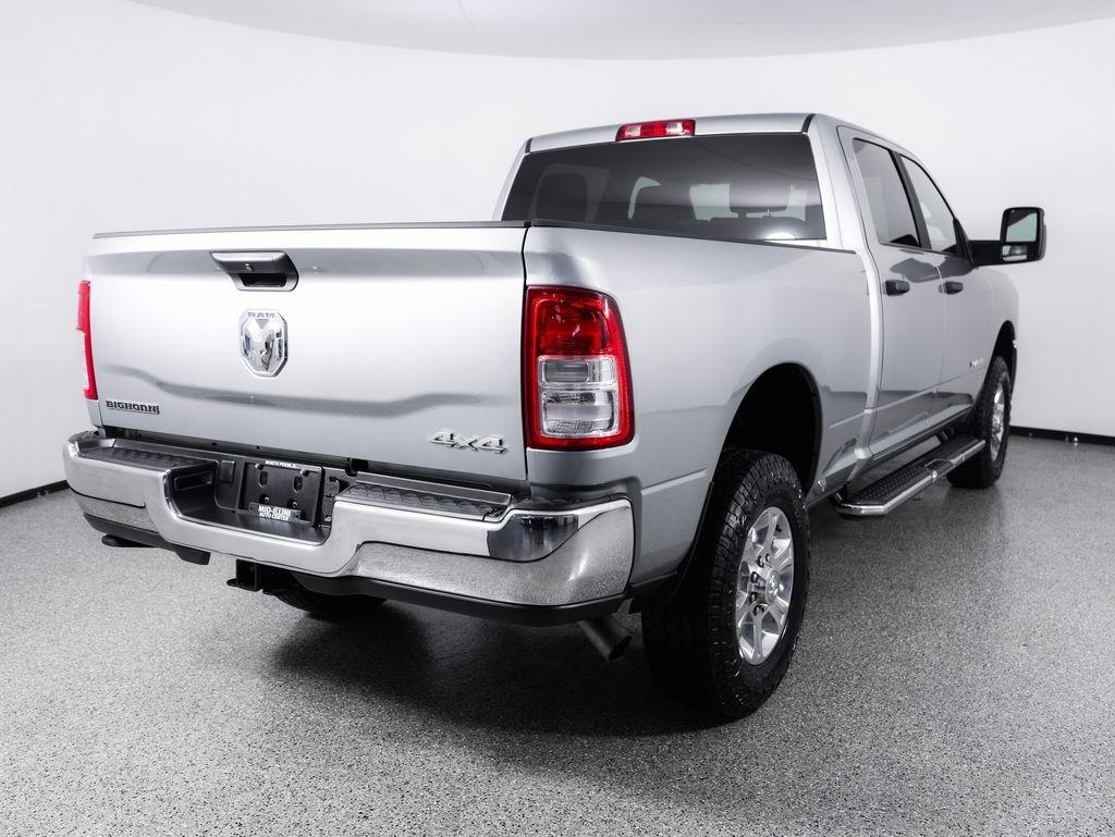 RAM 2500 Big Horn 4x4 Crew Cab 6'4" Box 2024