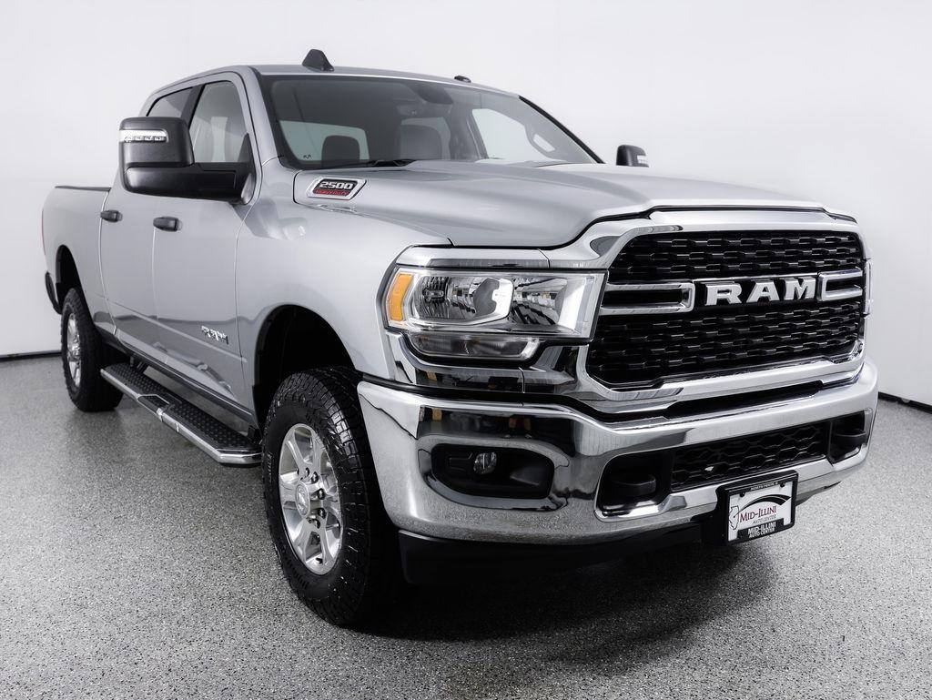 RAM 2500 Big Horn 4x4 Crew Cab 6'4" Box 2024