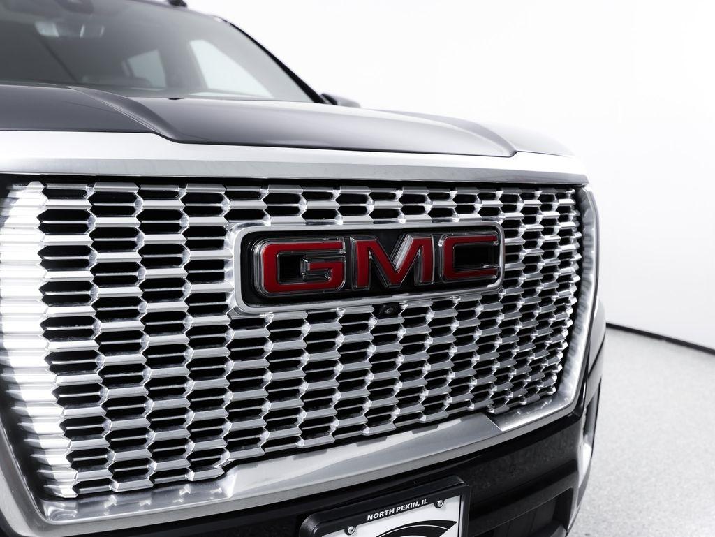 GMC Yukon XL 4WD 4dr Denali 2021