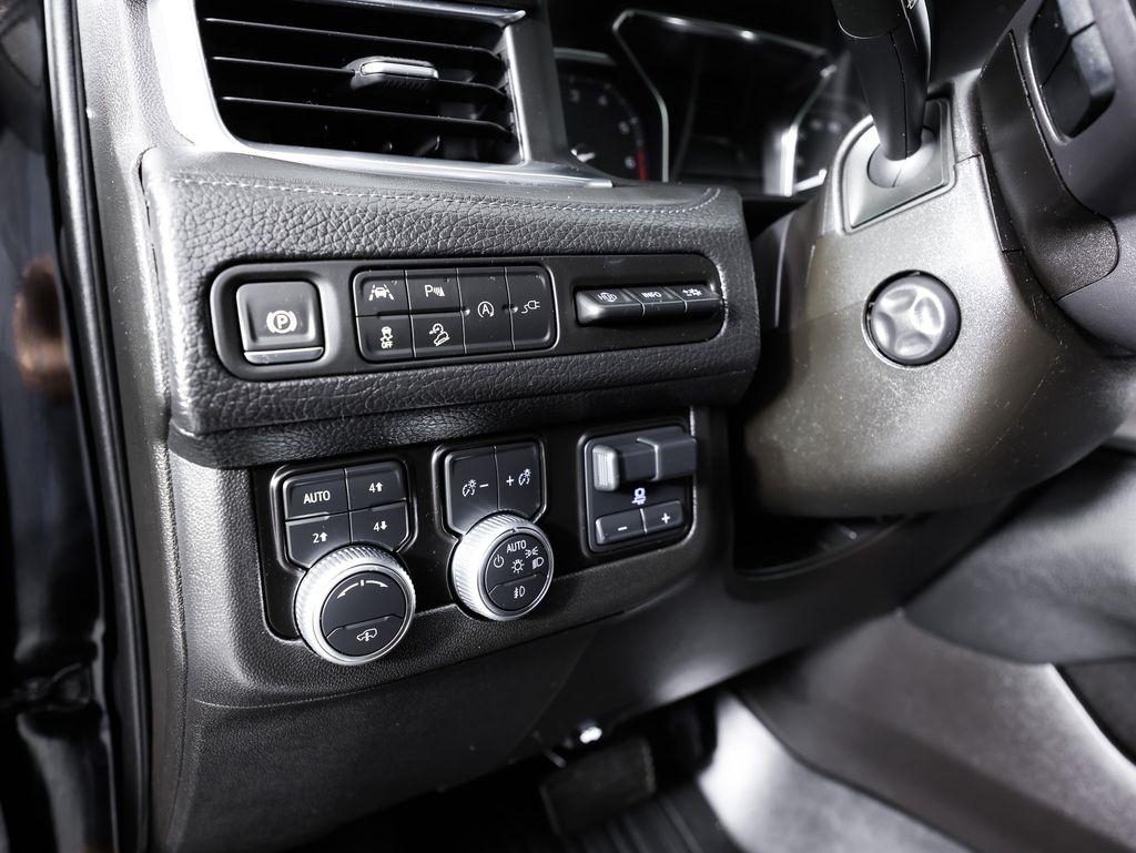 GMC Yukon XL 4WD 4dr Denali 2021