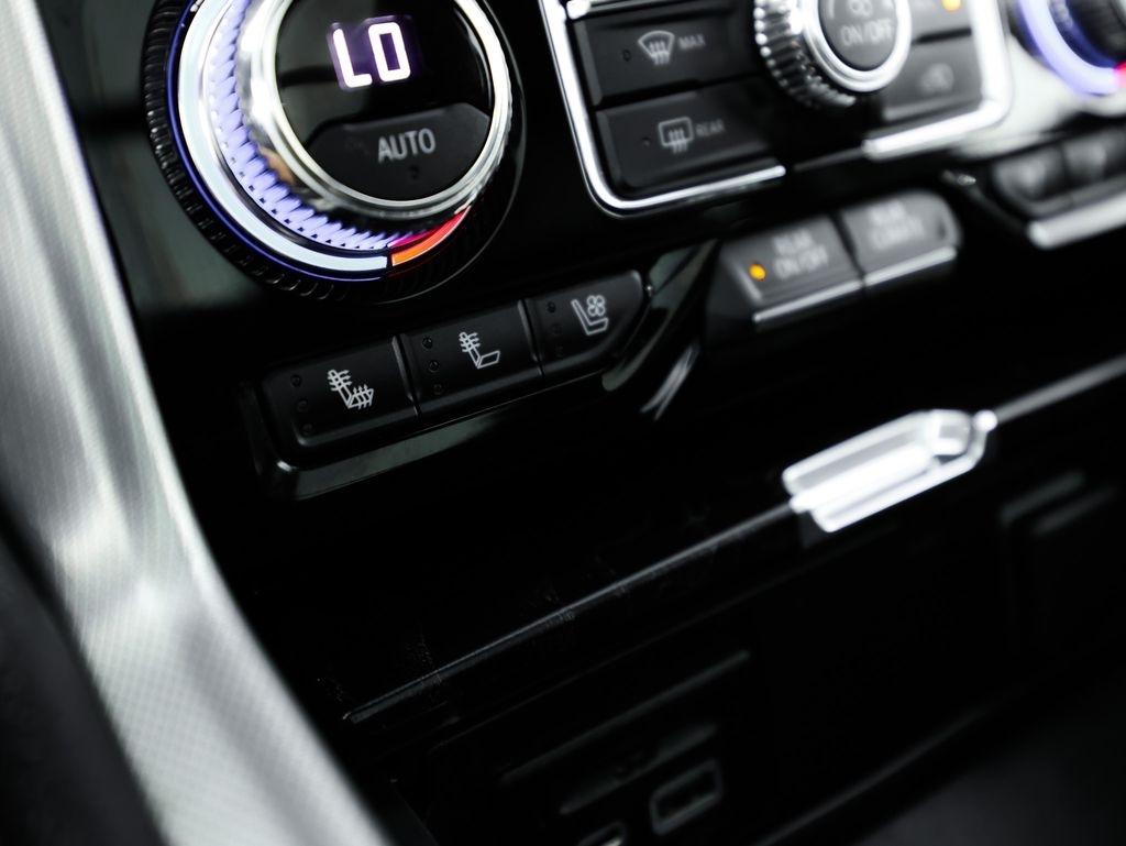 GMC Yukon XL 4WD 4dr Denali 2021