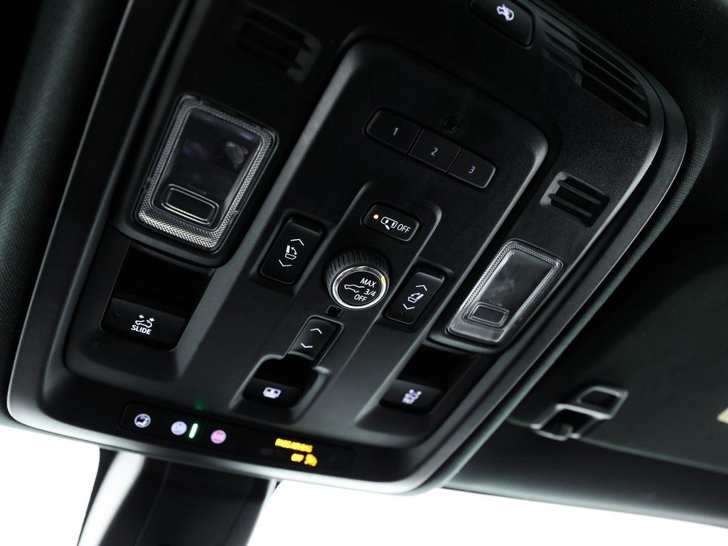 GMC Yukon XL 4WD 4dr Denali 2021