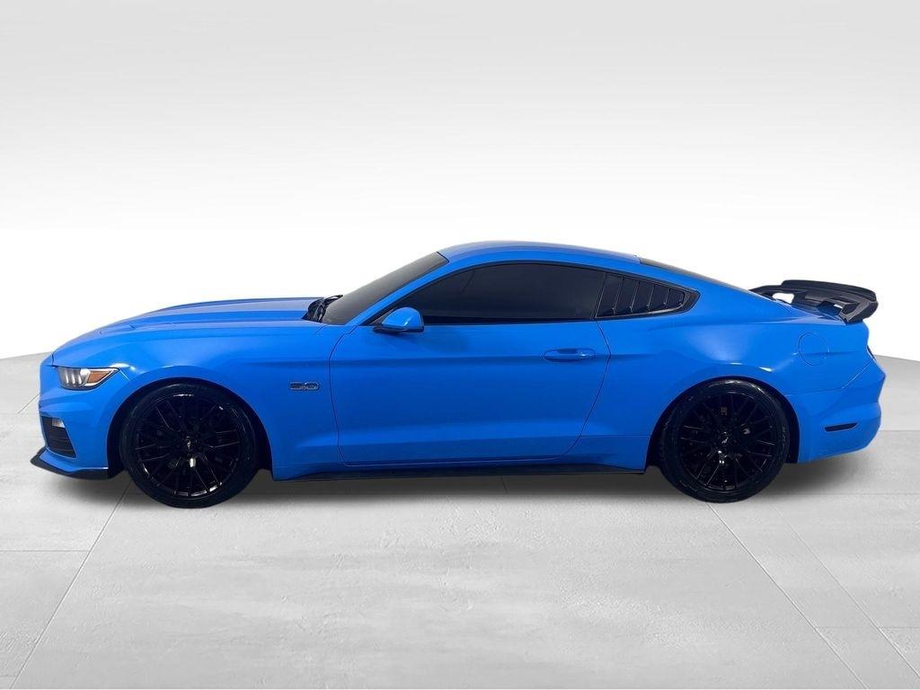 Ford Mustang GT Fastback 2017