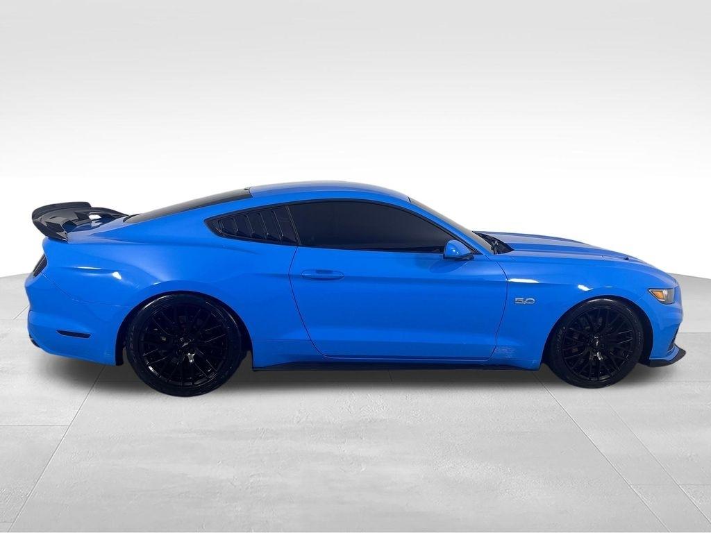 Ford Mustang GT Fastback 2017