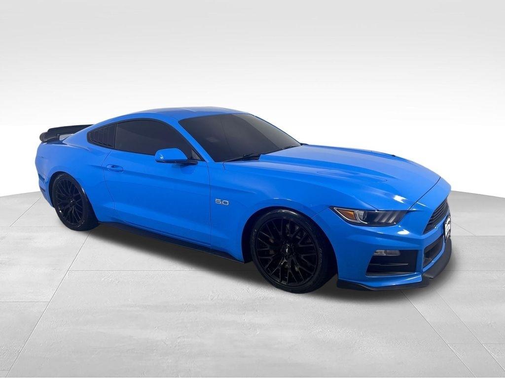 Ford Mustang GT Fastback 2017