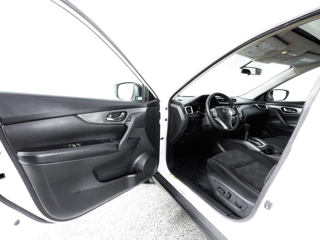 Nissan Rogue AWD 4dr SV 2015
