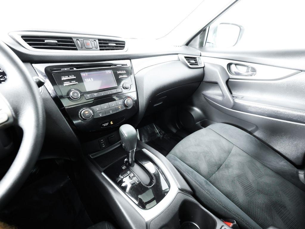 Nissan Rogue AWD 4dr SV 2015