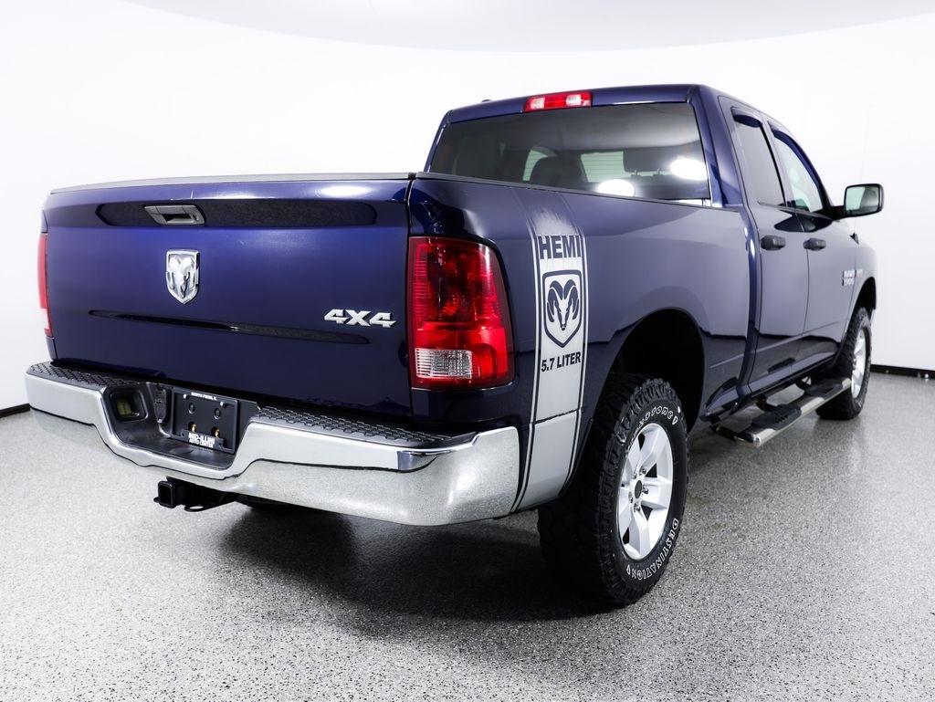 RAM 1500 4WD Quad Cab 140.5" Tradesman 2015