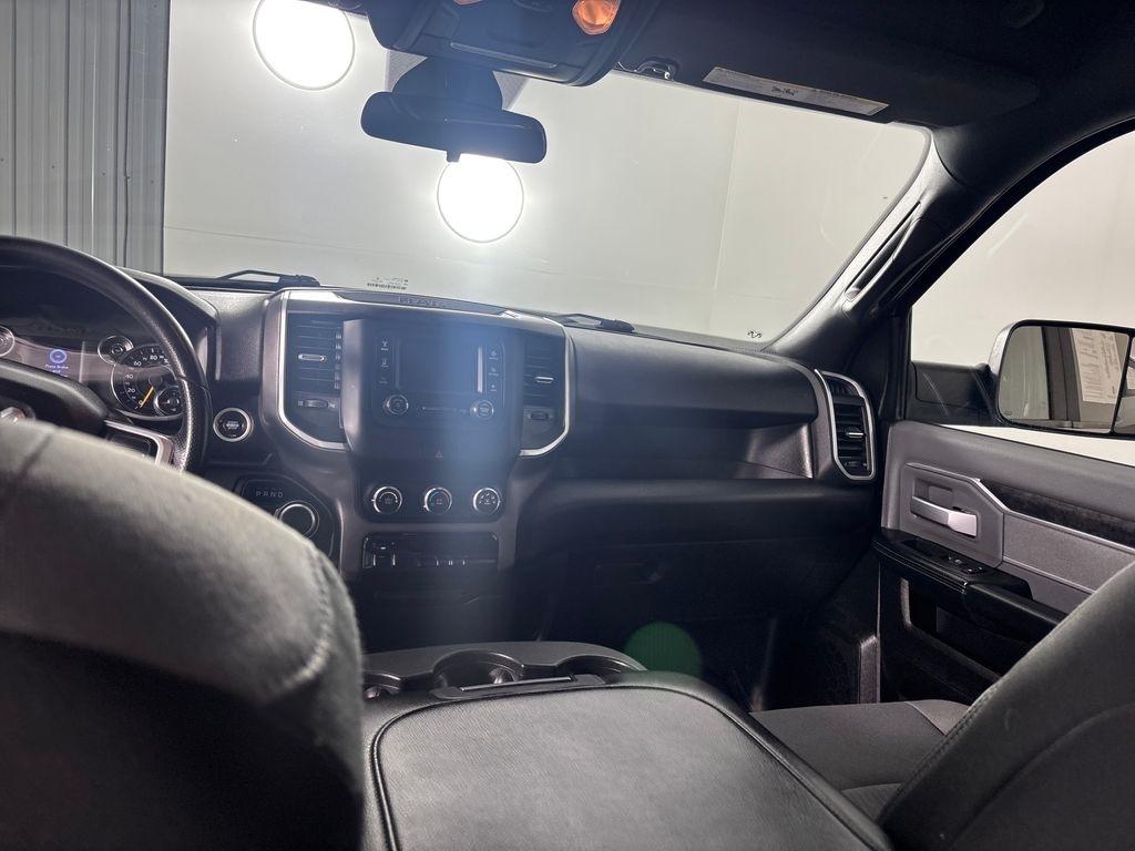 RAM 2500 Big Horn 4x4 Crew Cab 6'4" Box 2021