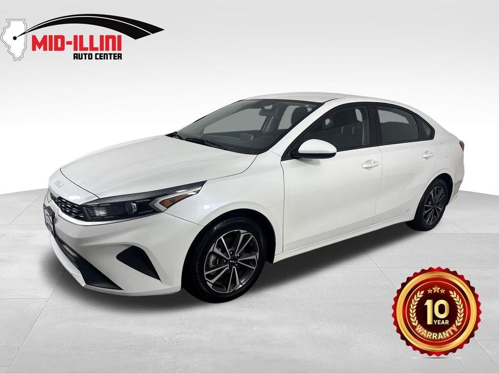 2024 Kia Forte LXS IVT