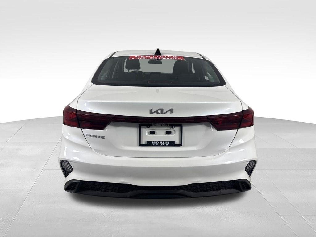 Kia Forte LXS IVT 2024