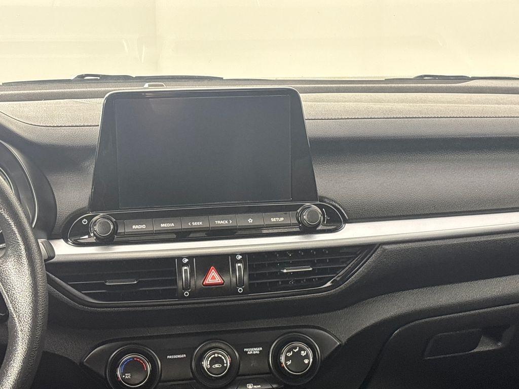 Kia Forte LXS IVT 2024