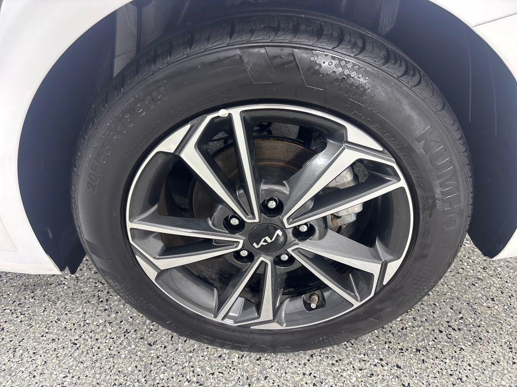 Kia Forte LXS IVT 2024