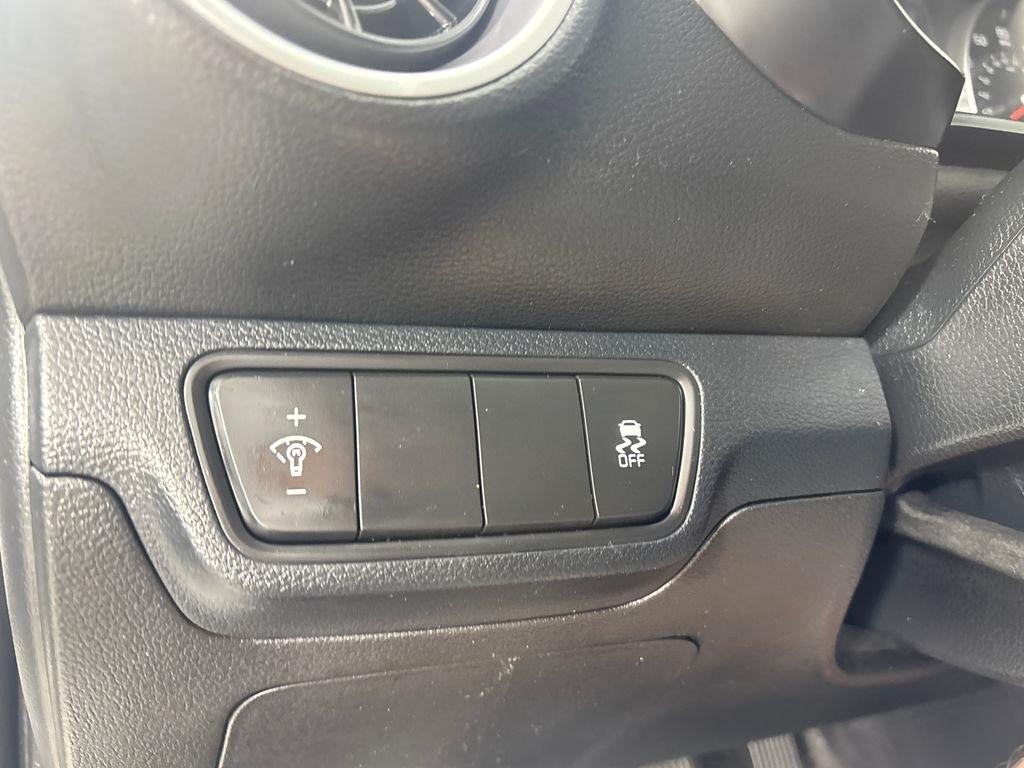 Kia Forte LXS IVT 2024
