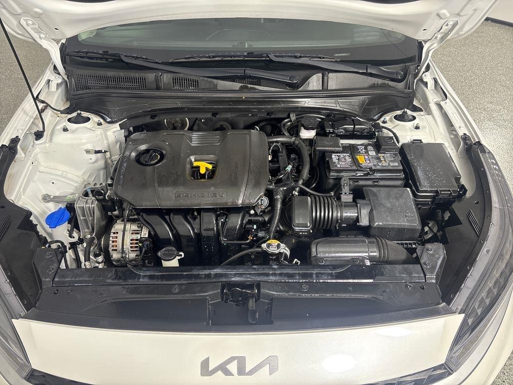 Kia Forte LXS IVT 2024