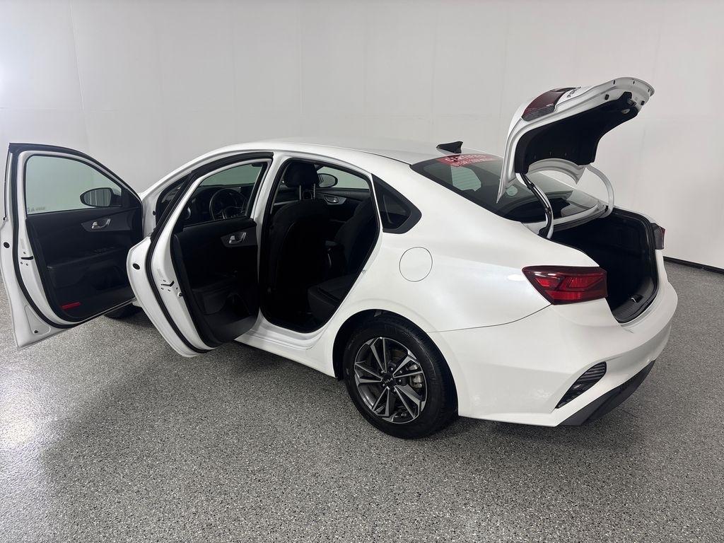 Kia Forte LXS IVT 2024