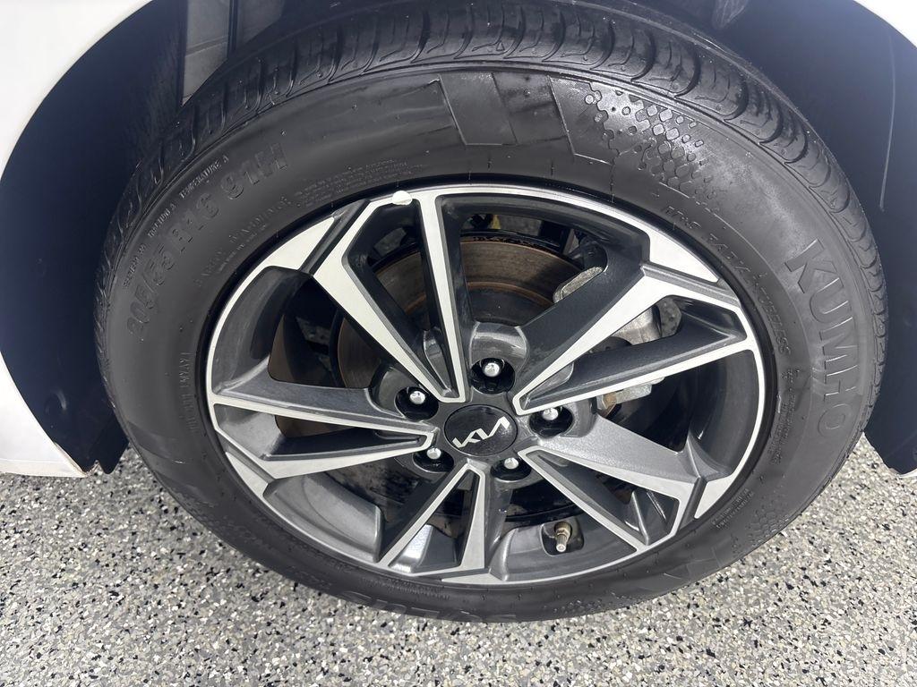 Kia Forte LXS IVT 2024