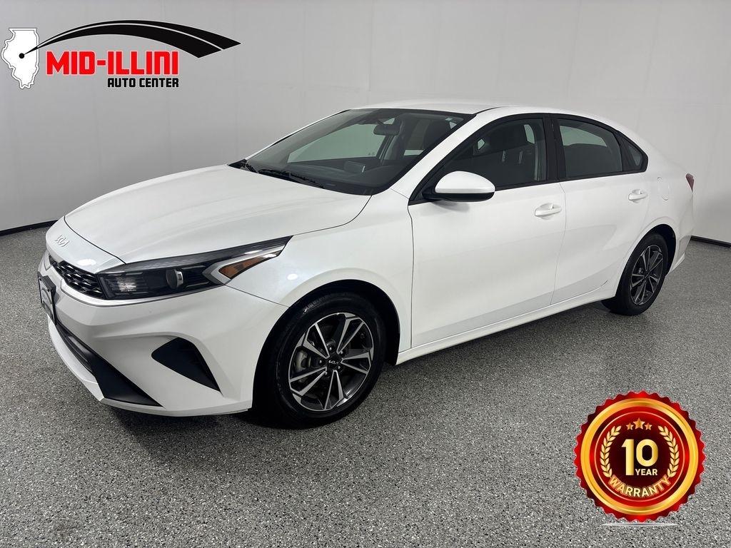 2024 Kia Forte LXS IVT