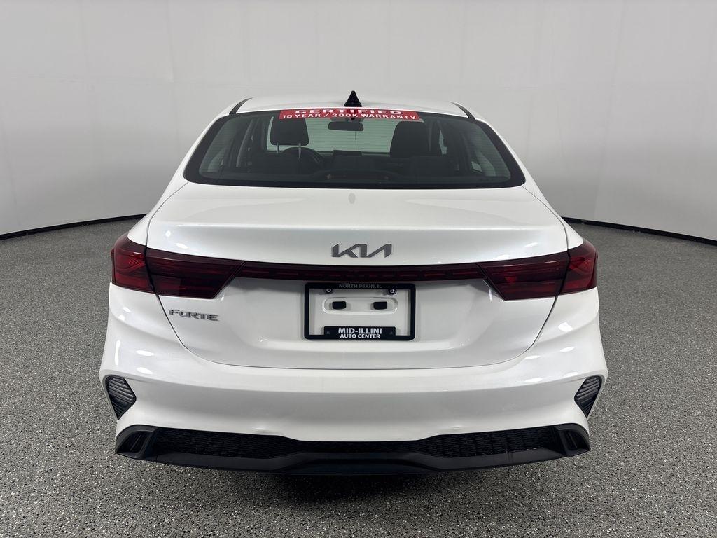 Kia Forte LXS IVT 2024