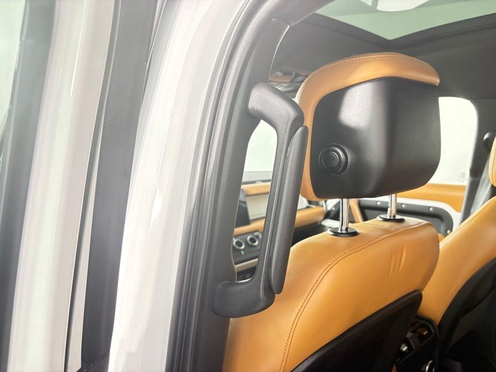 Land Rover Defender 130 SE AWD 2023