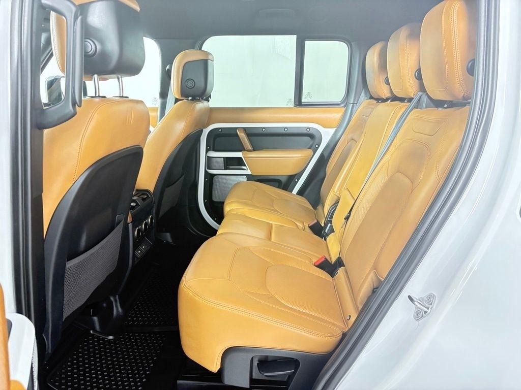 Land Rover Defender 130 SE AWD 2023