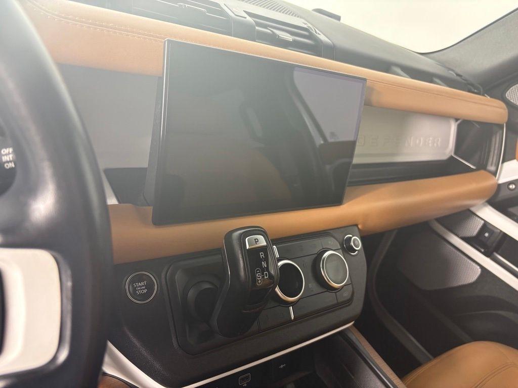 Land Rover Defender 130 SE AWD 2023