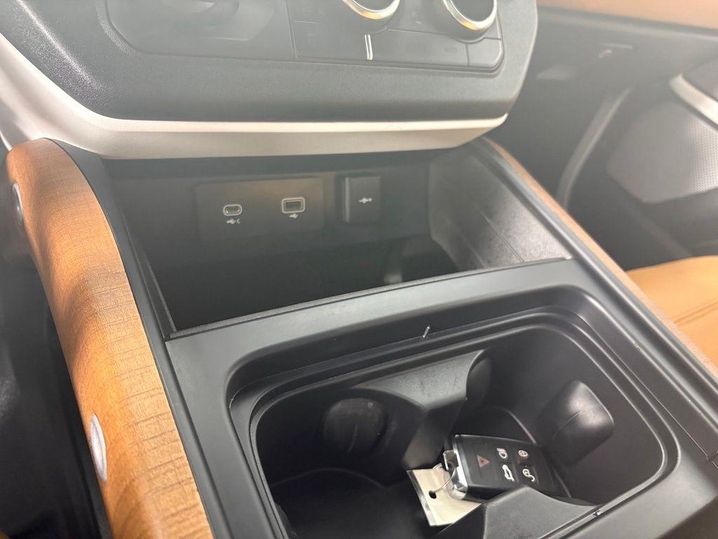 Land Rover Defender 130 SE AWD 2023