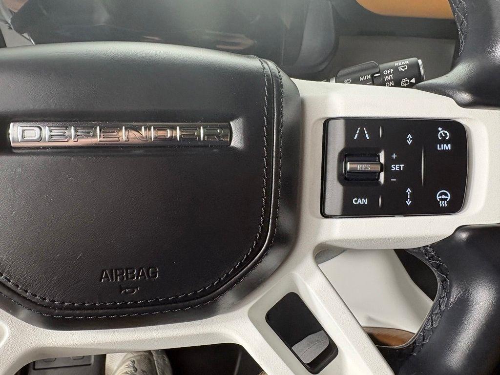 Land Rover Defender 130 SE AWD 2023