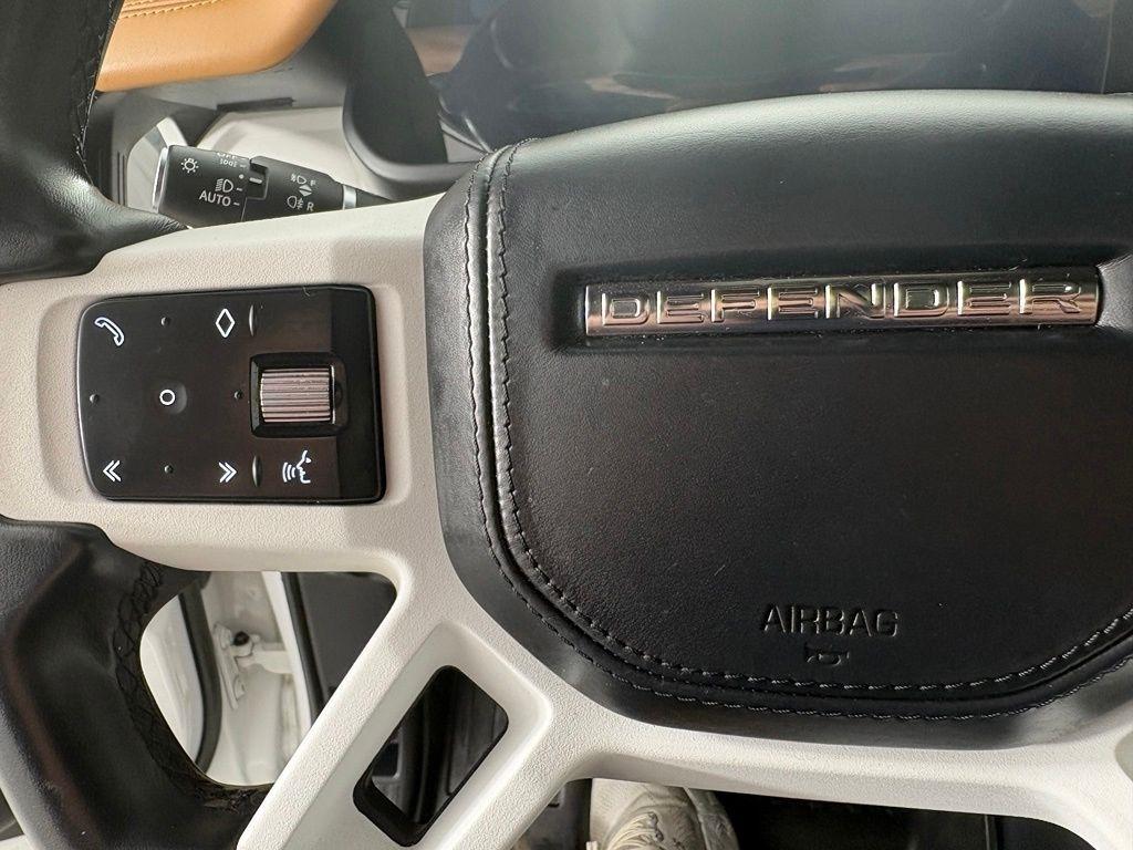 Land Rover Defender 130 SE AWD 2023
