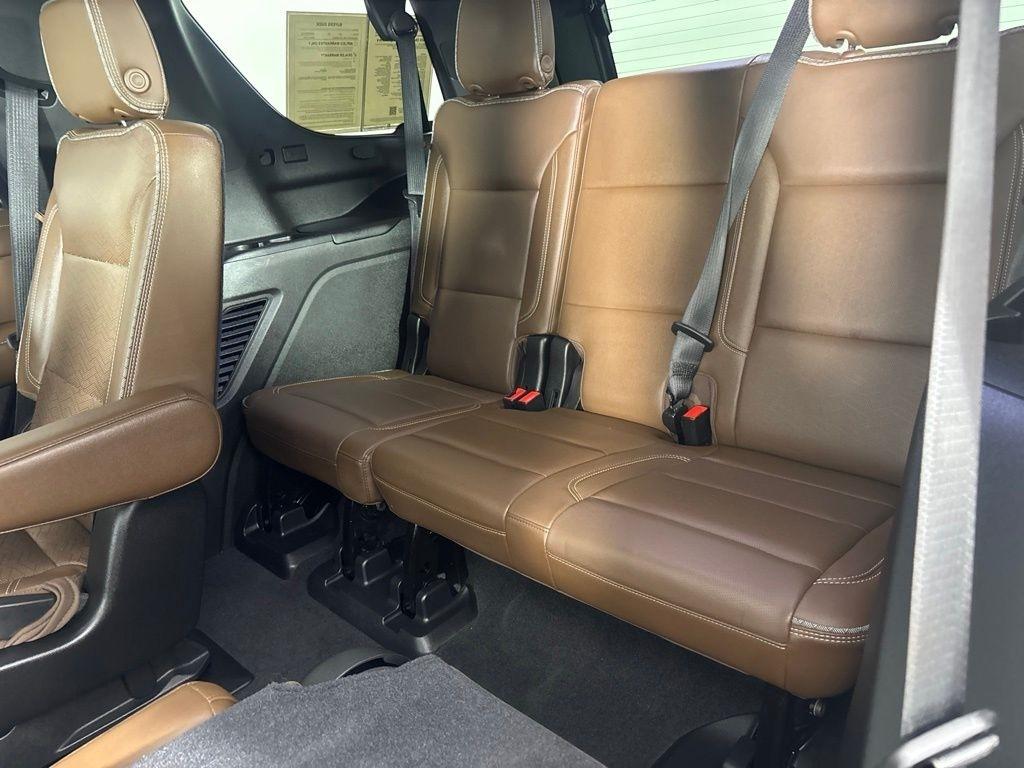 Chevrolet Tahoe 4WD 4dr High Country 2021